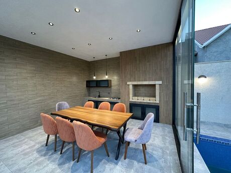 4 otaqlı həyət evi/bağ evi - Mərdəkan q. - 330 m²