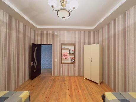 House with Garden, Villa For Rent