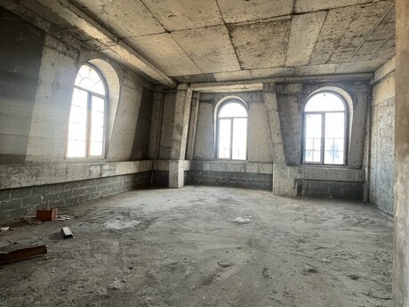 6-room apartment, 452 m², Renessans Palace: 1 600 000 ₼ 3