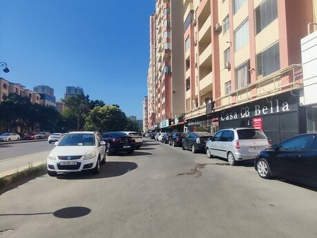 4 otaqlı yeni tikili - Elmlər Akademiyası m. - 150 m²