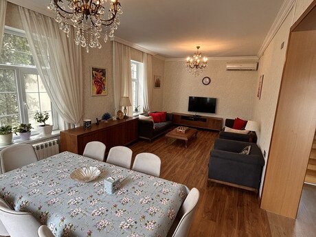 House with Garden, Villa For Sale