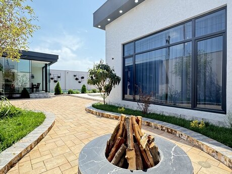 4 otaqlı həyət evi/bağ evi - Mərdəkan q. - 170 m²