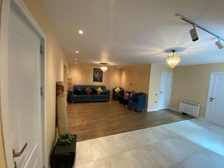 3 otaqlı köhnə tikili - Şah İsmayıl Xətai m. - 122 m²