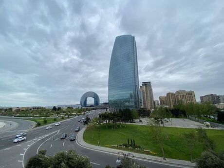 3 otaqlı köhnə tikili - Şah İsmayıl Xətai m. - 122 m²