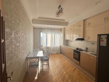 3 otaqlı yeni tikili - Ağ şəhər q. - 132 m²
