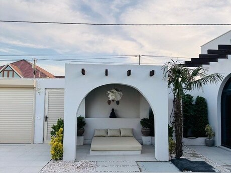 4 otaqlı həyət evi/bağ evi - Mərdəkan q. - 150 m²