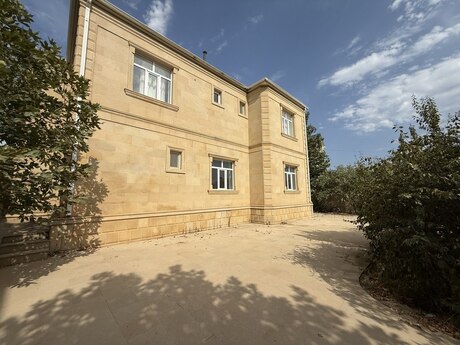8 otaqlı həyət evi, 280 m², Badamdar: 530 000 ₼ 4