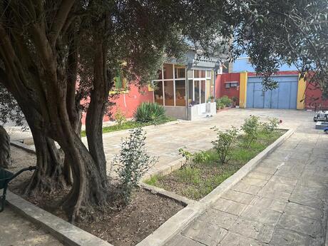 5 otaqlı həyət evi/bağ evi - Həzi Aslanov q. - 150 m²