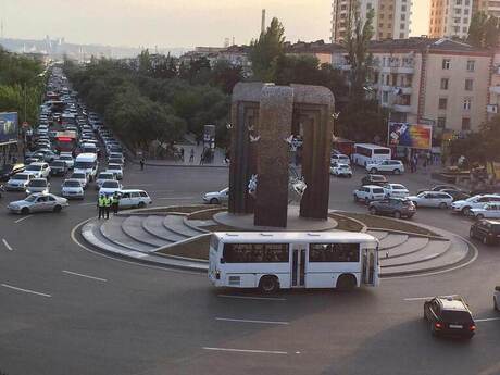 Объект - м. Нефтчиляр - 65 м²