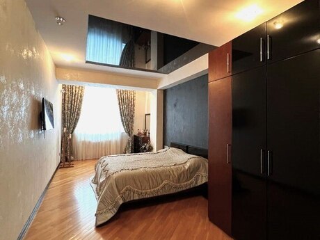 4 otaqlı mənzil, 161 m², İnşaatçılar: 360 000 ₼ 5