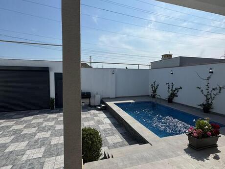 4 otaqlı həyət evi/bağ evi - Şüvəlan q. - 160 m²