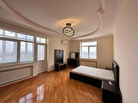 3-комн. новостройка - м. Нариман Нариманов - 120 м²