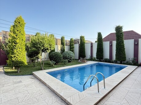 4 otaqlı həyət evi/bağ evi - Mərdəkan q. - 195 m²