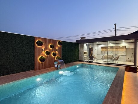 4 otaqlı həyət evi/bağ evi - Mərdəkan q. - 200 m²
