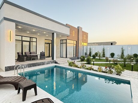 4 otaqlı həyət evi/bağ evi - Mərdəkan q. - 170 m²