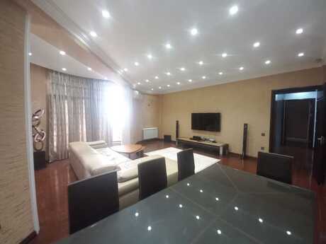4 otaqlı yeni tikili - 28 May m. - 172 m²