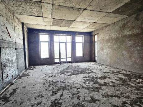 4-комнатная квартира, 303 м², 28 May: 1 300 000 ₼ 2