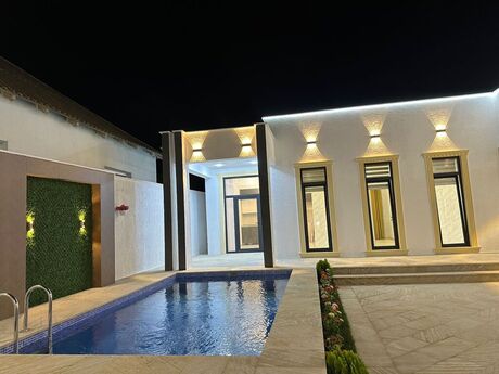 4 otaqlı həyət evi/bağ evi - Şüvəlan q. - 140 m²