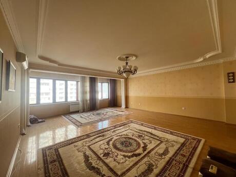4 otaqlı yeni tikili - Şah İsmayıl Xətai m. - 240 m²