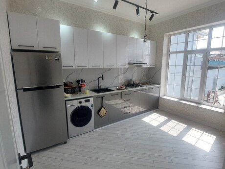 4 otaqlı həyət evi/bağ evi - Binəqədi q. - 130 m²