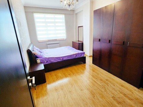 3 otaqlı yeni tikili - 28 May m. - 160 m²