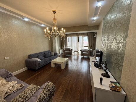 2-комн. новостройка - м. Шах Исмаил Хатаи - 120 м²