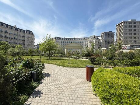 4 otaqlı yeni tikili - Ağ şəhər q. - 145 m²