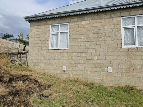 4 otaqlı həyət evi/bağ evi - Şamaxı - 100 m²