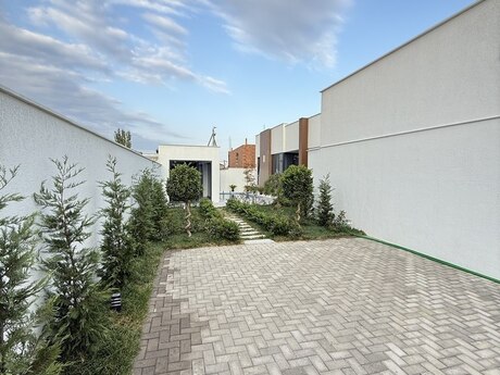 4 otaqlı həyət evi/bağ evi - Şüvəlan q. - 170 m²