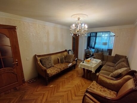3 otaqlı köhnə tikili - İnşaatçılar m. - 75 m²