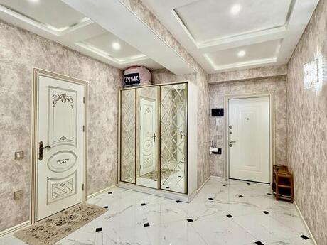 2-комн. новостройка - м. Кара Караев - 90 м²