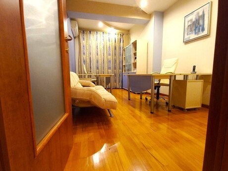 4 otaqlı yeni tikili - İçəri Şəhər m. - 148 m²