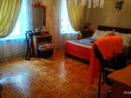 5 otaqlı həyət evi/bağ evi - Bakmil m. - 195.6 m²