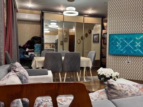 Elan №5388214 - Bakı, Badamdar q., 5 otaqlı, 200 m², 4/5 mərtəbə