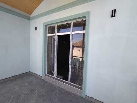 5 otaqlı həyət evi/bağ evi - Hövsan q. - 200 m²