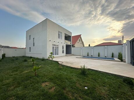 5 otaqlı həyət evi/bağ evi - Şüvəlan q. - 160 m²