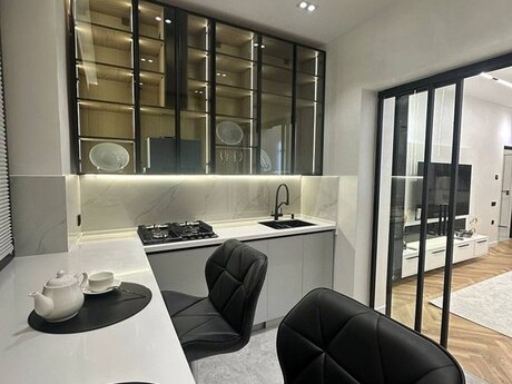 2-комн. новостройка - м. Ичеришехер - 100 м²