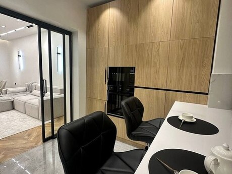 2-комн. новостройка - м. Ичеришехер - 100 м²