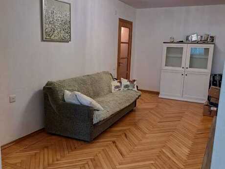 3 otaqlı köhnə tikili - Elmlər Akademiyası m. - 60 m²