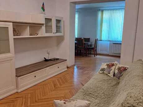 3 otaqlı köhnə tikili - Elmlər Akademiyası m. - 60 m²