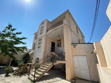 5 otaqlı həyət evi/bağ evi - Badamdar q. - 510 m²