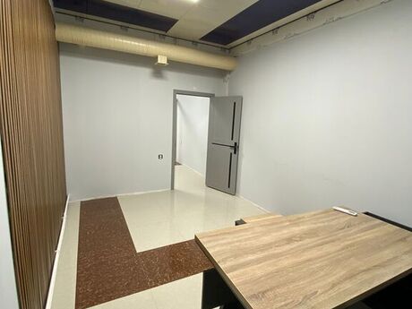 2-комн. офис - м. Нариман Нариманов - 33 м²