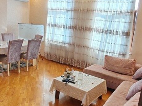 3-room apartment, 100 m², Bakıxanov: 300 000 ₼ 2