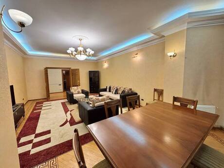 4 otaqlı yeni tikili - Sahil m. - 185 m²