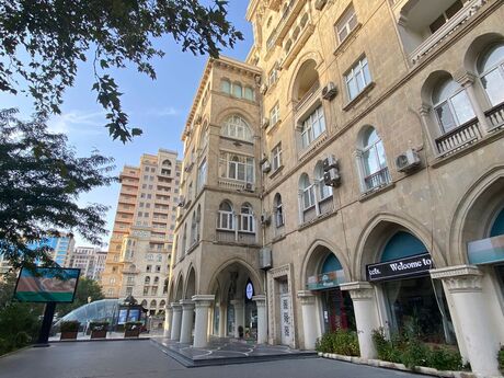 2 otaqlı köhnə tikili - Sahil m. - 94 m²