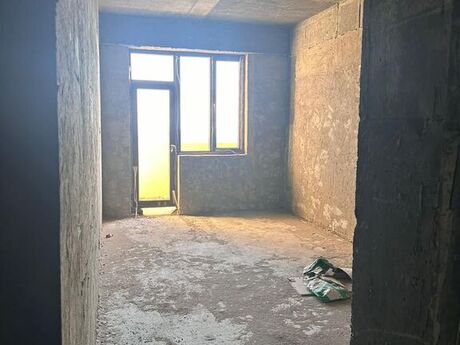 2 otaqlı yeni tikili - Azadlıq Prospekti m. - 92.5 m²