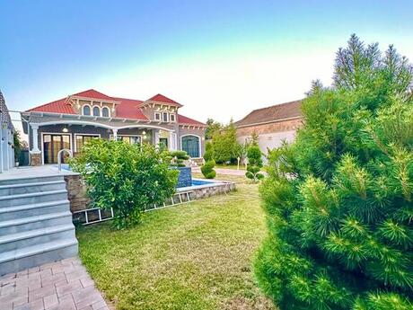 5 otaqlı həyət evi/bağ evi - Mərdəkan q. - 300 m²