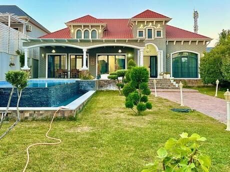 5 otaqlı həyət evi/bağ evi - Mərdəkan q. - 300 m²