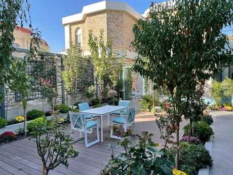 9-комн. дом/дача - м. Гянджлик - 450 м²
