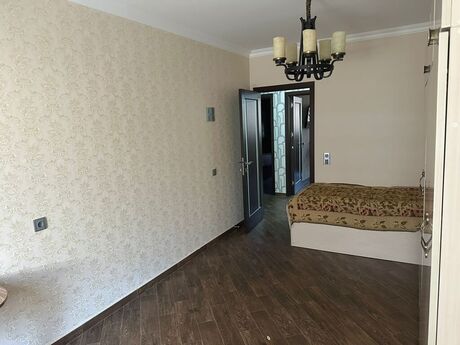 4-комн. вторичка - м. Элмляр Академиясы - 101 м²